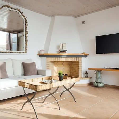 Apartment Aura Seafront Neo Oitilo