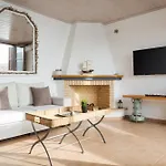 Apartament Aura Seafront Néon Oítilon