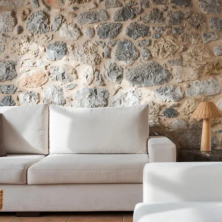 Aura Seafront Daire Néon Oítilon