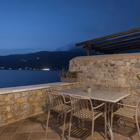 Διαμέρισμα Aura Seafront Νεόν Οίτιλον