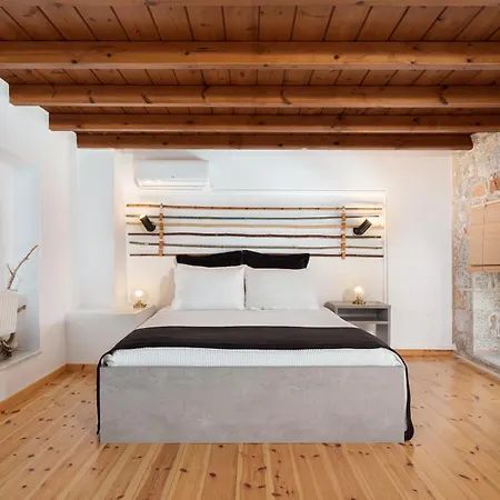 Aura Seafront Daire Néon Oítilon