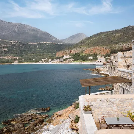 Apartment Aura Seafront Neo Oitilo